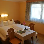 Inn Zum Stollhofer 3*