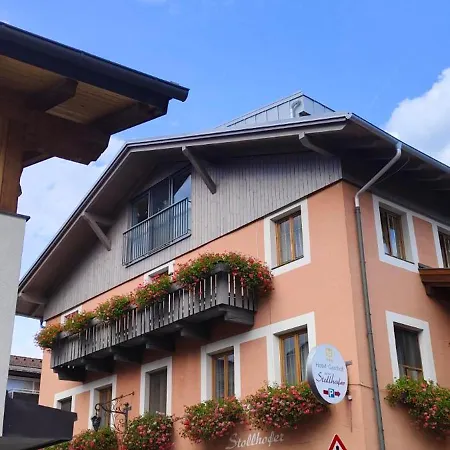 盖斯特苏姆斯陶好福酒店 3* 因青