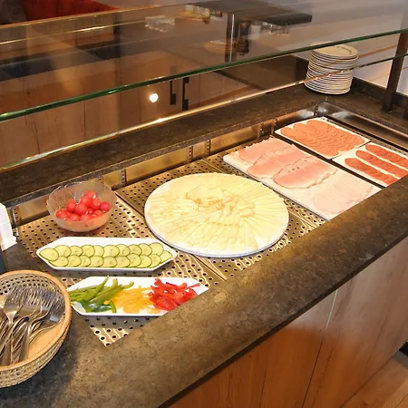 Zum Stollhofer אורחן אינציג