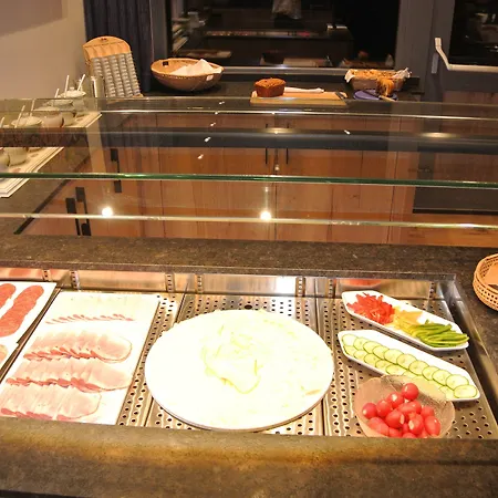 宾馆 盖斯特苏姆斯陶好福酒店 3*