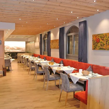 宾馆 盖斯特苏姆斯陶好福酒店