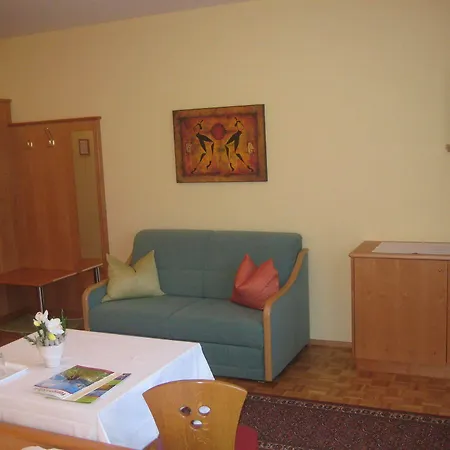 Zum Stollhofer بيت ريفي 3*