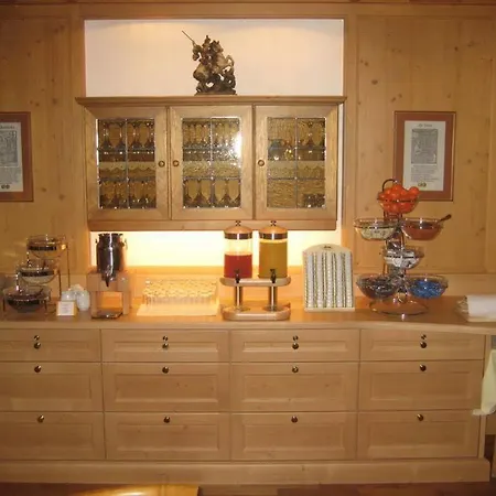 Zum Stollhofer אורחן אינציג