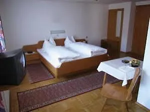 Zum Stollhofer بيت ريفي 3*